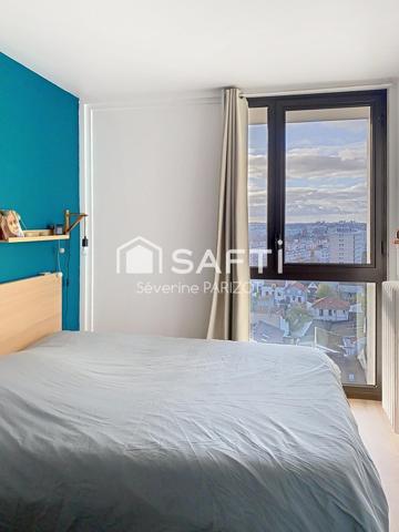 Appartement en dernier étage - Balcon - Parking - Cave