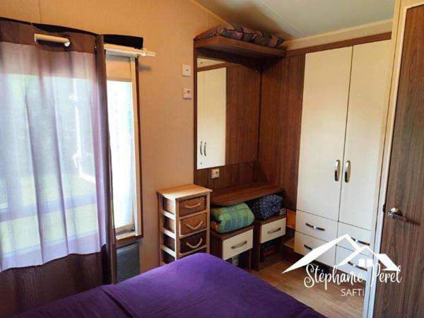 Investissez dans le calme : terrain avec mobil home et potentiel locatif.