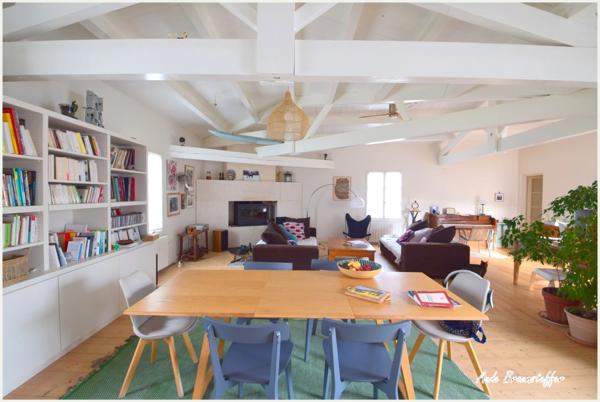 Maison à vendre 6 pièces SAINT CLEMENT DES BALEINES (17), piscine et jacuzi