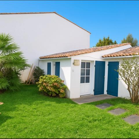 Maison à vendre 6 pièces SAINT CLEMENT DES BALEINES (17), piscine et jacuzi