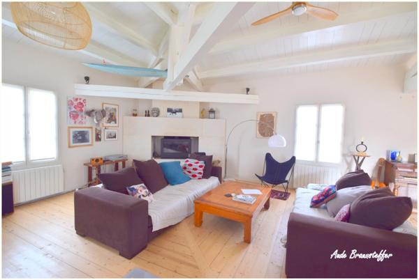 Maison à vendre 6 pièces SAINT CLEMENT DES BALEINES (17), piscine et jacuzi