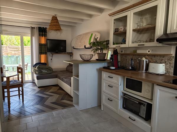 SAINT PIERRE D'OLERON - Charmante maison proche océan avec parking et cour privative