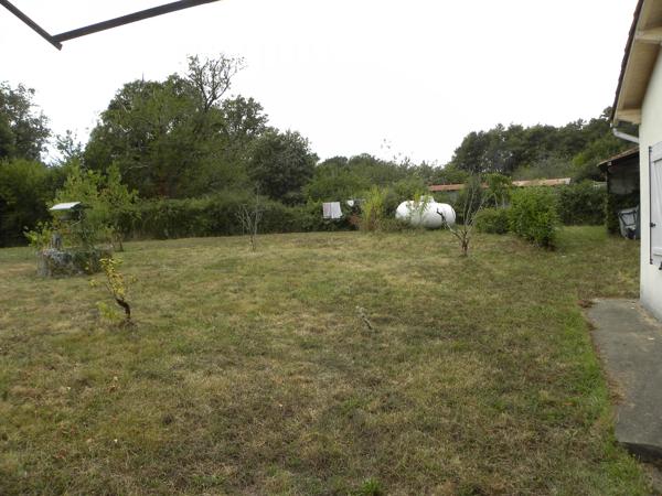 Charmante maison de deux chambres située dans un hameau