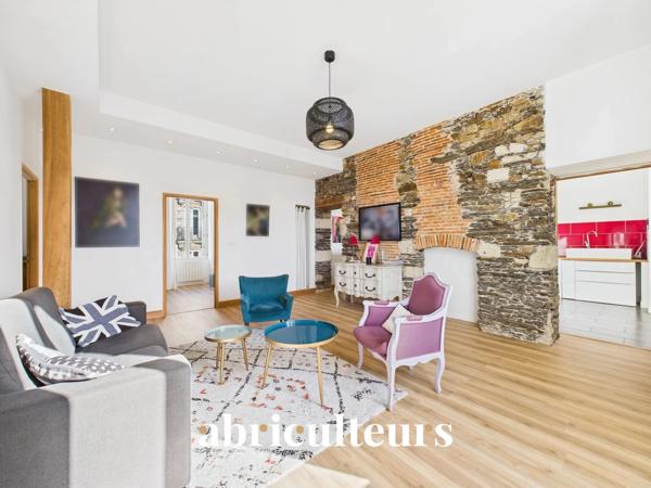 Bel appartement de 94m2 — Traversant et lumineux DPE C 3 Chambres spacieuses Cave et Grenier Nantes Proche rue de la bastille