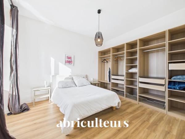 Bel appartement de 94m2 — Traversant et lumineux DPE C 3 Chambres spacieuses Cave et Grenier Nantes Proche rue de la bastille