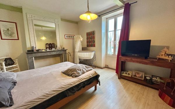 Maison à vendre    6 pièces •  Castillon-de-Castets