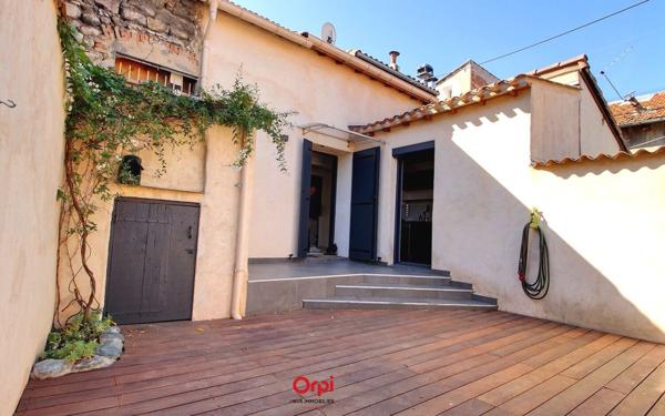 Maison à vendre    3 pièces • 65 m2 Marseille 10
