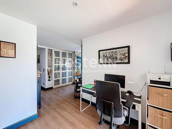 Maison de plain-pied à Nougaroulet 6 pièces 175 m2 avec piscine