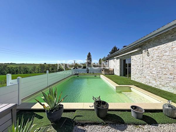 Maison de plain-pied à Nougaroulet 6 pièces 175 m2 avec piscine