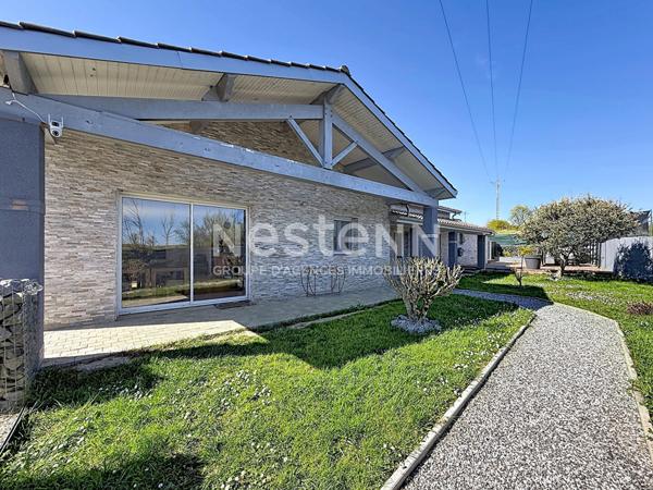 Maison de plain-pied à Nougaroulet 6 pièces 175 m2 avec piscine