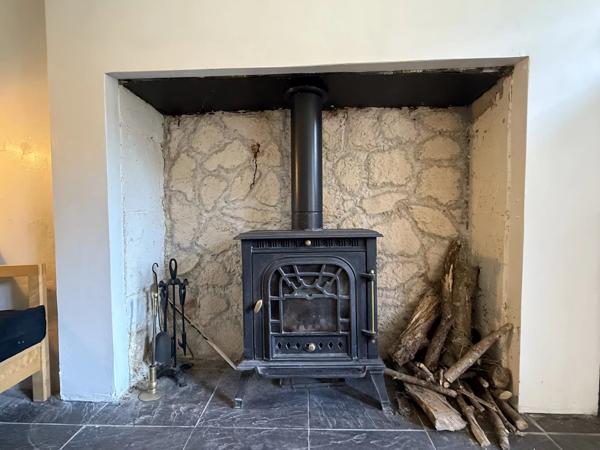Vue imprenable sur la campagne! Charmante maison en pierre avec gîte et grange