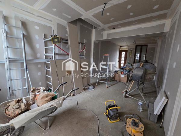 Maison Entièrement Rénovée pour fin d'année.