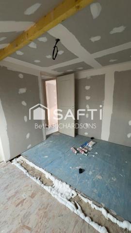 Maison Entièrement Rénovée pour fin d'année.