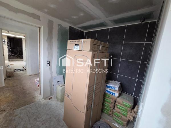 Maison Entièrement Rénovée pour fin d'année.