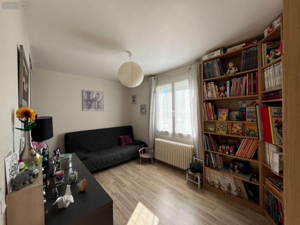 Maison individuelle à vendre à Villedieu-sur-Indre dans l'Indre (36320), ref : 36004/324