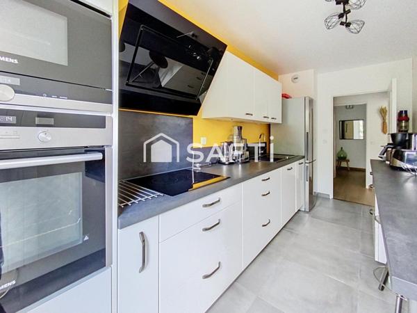 Appartement 3 pièces de 80 m2 centre ville au calme