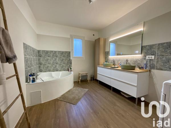 Maison à vendre 7 pièces 205 m² Saint-Hilaire-de-Brethmas