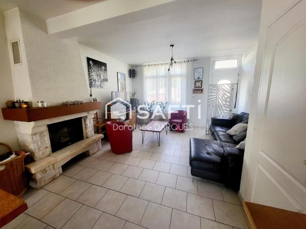 MAISON DE VILLE SEMI MITOYENNE