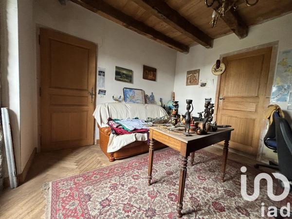 Maison 5 pièces de 140 m² à Marmanhac (15250)