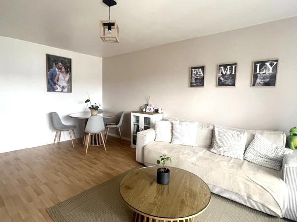 Appartement à vendre 3 pièces avec balcon à FRANCONVILLE (95)