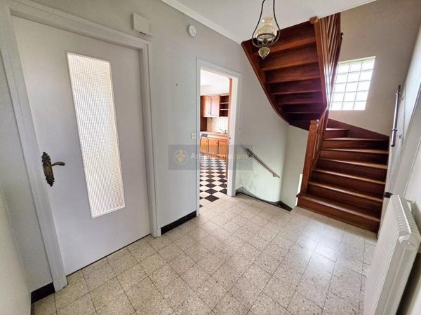 Vente                                                      Maison
                        
                     8 pièces                      136 m2                     à Brest
