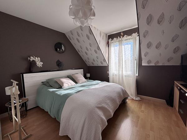 BELLE MAISON DE 7 PIECES PRINCIPALES SANS VIS A VIS Louverne BELLE MAISON DE 7 PIECES PRINCIPALES SANS VIS A VIS Louverne