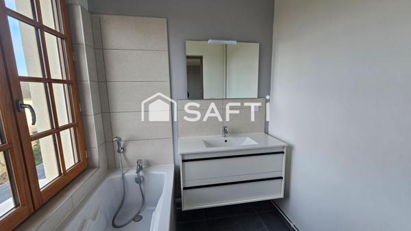 maison de maitre de 190m2-5 chambres+ dependance