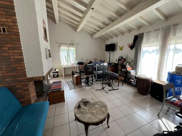 Sainte-Marie de la Mer Environnement d'exception:Mas composé de 3 habitations à 2 pas des plage, calme abslu