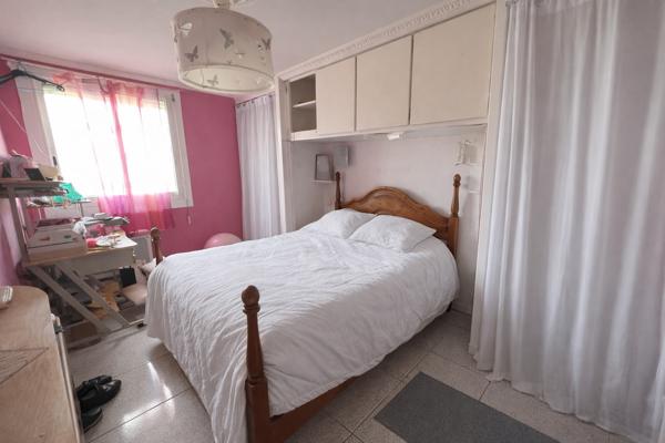 Sainte-Marie de la Mer Environnement d'exception:Mas composé de 3 habitations à 2 pas des plage, calme abslu