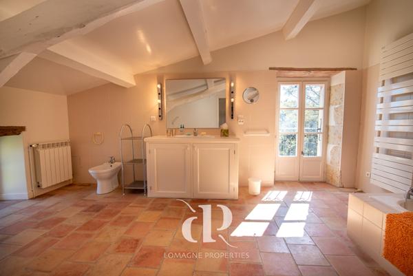 Vic-Fezensac (32190) Ancienne Ferme rénovée avec Goût