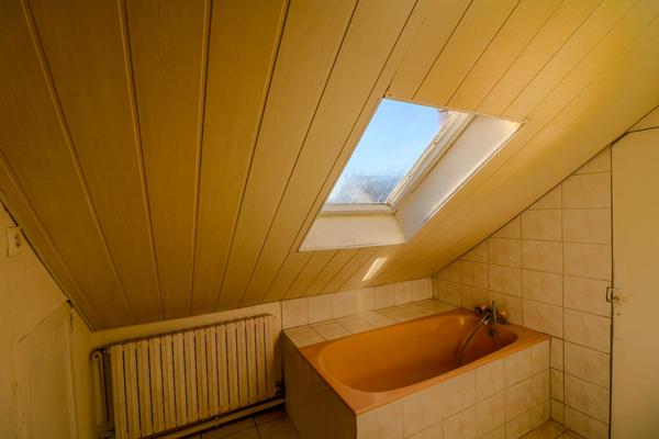 Maison Nevers 118 m2, 3 chambres, secteur Aquabalt, 2h30 PARIS, proche commerces et écoles, NEVERS, garage, cave