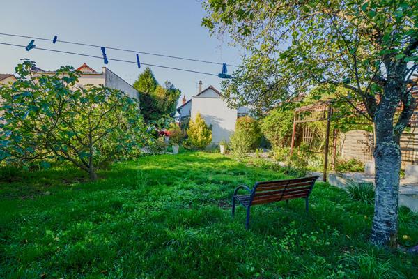 Maison Nevers 118 m2, 3 chambres, secteur Aquabalt, 2h30 PARIS, proche commerces et écoles, NEVERS, garage, cave