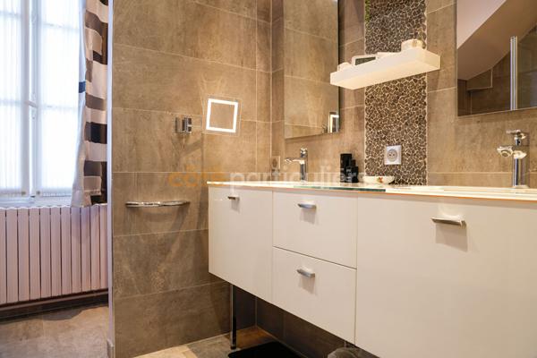 Vente
                Maison bourgeoise236 m² - 8 Pièces -
                    JOUE LES TOURS (37300)