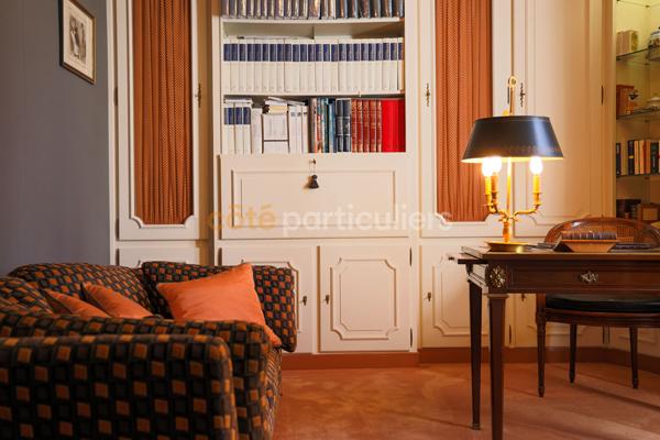 Vente
                Maison bourgeoise236 m² - 8 Pièces -
                    JOUE LES TOURS (37300)