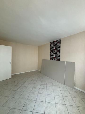 APPARTEMENT T2 COMPLETEMENT RENOVE