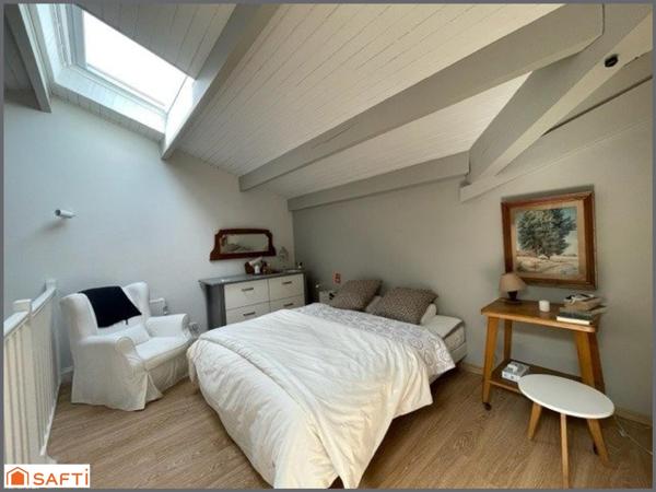 Bassin d'Arcachon, hyper centre d'Andernos les Bains, 300 m du Bassin. Magnifique duplex de 80 m2 loi carrez.