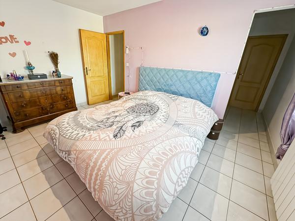 Les Pennes Mirabeau - Maison T4 de 129m2 environ sur parcelle de 1065m2 avec garage