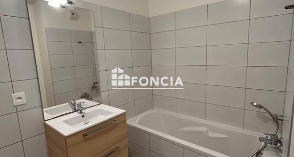 Location Appartement 3 pièces 59.38 m² - Clermont-ferrand 63100