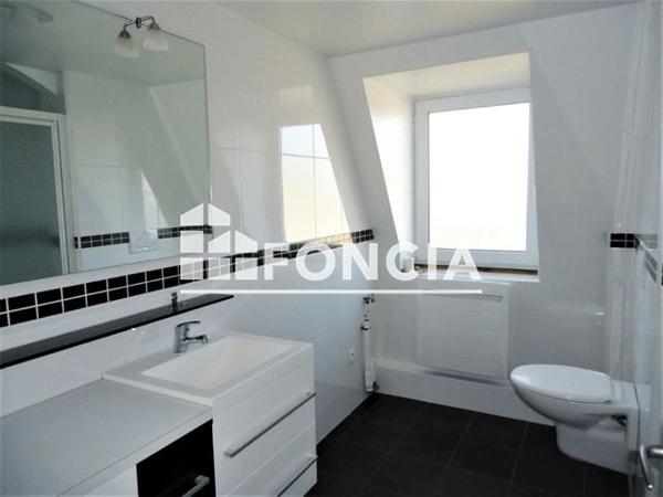 Location Appartement 2 pièces 40.4 m² - 17 SQUARE DELAUNAY Flers 61100