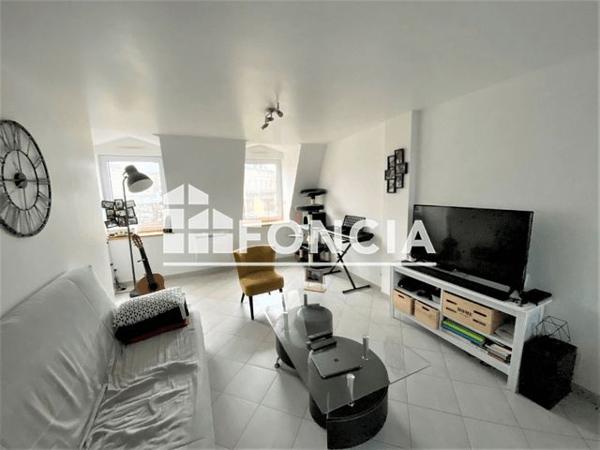 Location Appartement 2 pièces 40.4 m² - 17 SQUARE DELAUNAY Flers 61100