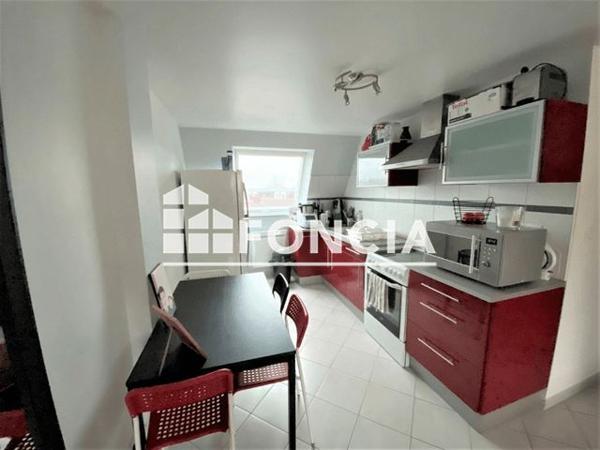 Location Appartement 2 pièces 40.4 m² - 17 SQUARE DELAUNAY Flers 61100