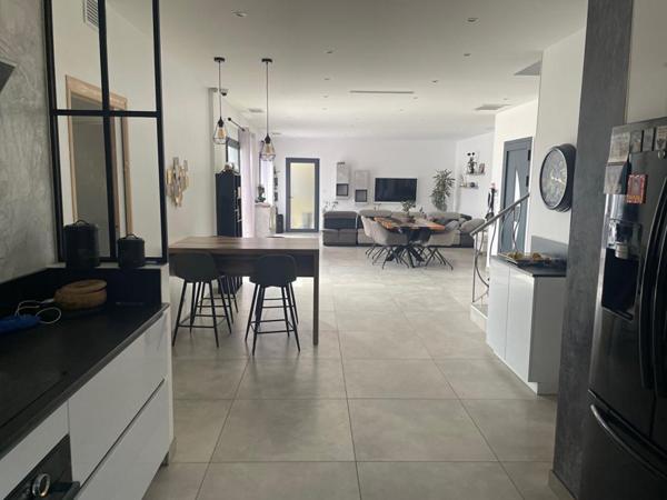 Villa Récente Martigues 8 pièce(s) 168 m2