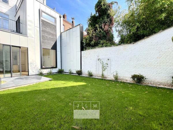 Appartement 2 chambres rénové avec jardin