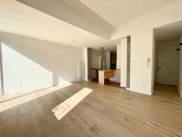 Appartement 2 chambres rénové avec jardin