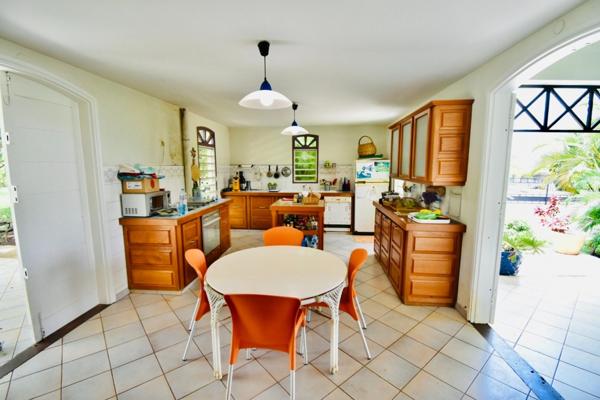 Maison à vendre 5 pièces BAIE MAHAULT (971)