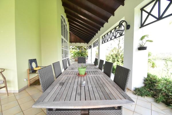 Maison à vendre 5 pièces BAIE MAHAULT (971)