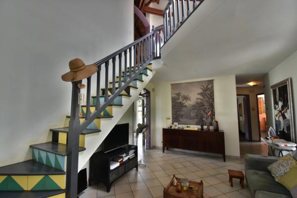 Maison à vendre 5 pièces BAIE MAHAULT (971)