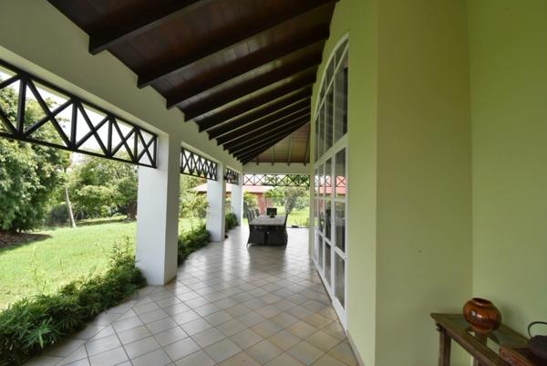 Maison à vendre 5 pièces BAIE MAHAULT (971)