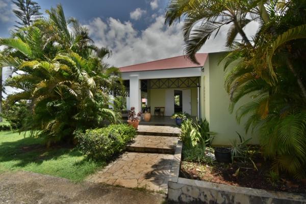 Maison à vendre 5 pièces BAIE MAHAULT (971)