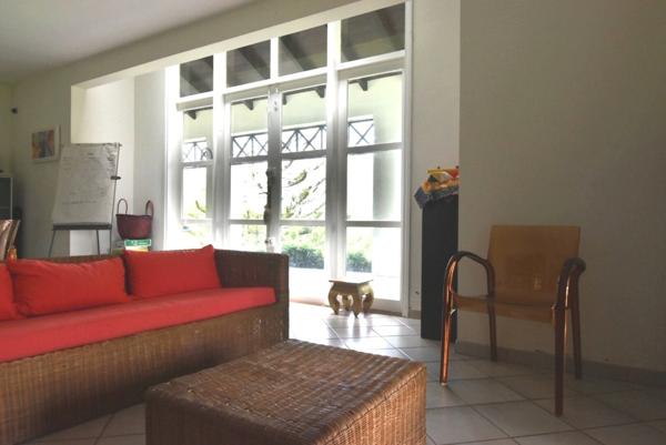 Maison à vendre 5 pièces BAIE MAHAULT (971)